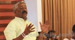 මහින්ද කහඳගම මිලියන 107 ක් ගහලා