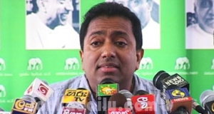 මන්දිර ගැන මහින්ද  ගහන්නේ බයිලා