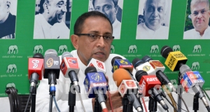 රනිල්ව ජනාධිපති අපේක්ෂකයා ලෙස නම් කළේ නෑ. - එජාප සභාපති