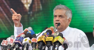 තමන්ගේ අනාගතය පිස්සන් කොටුවකට බාර දෙනවාද - රනිල්
