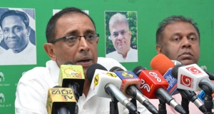රනිල් - මෛත්‍රී බොරු ගිවිසුමක්. ආණ්ඩුව බංකොලොත්කම පෙන්වයි.(video)