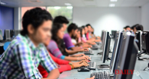 පෞද්ගලික අංශයේ සේවකයින්ගේ විශ්‍රාම ගැන්වීමේ වයස අවුරුදු 60 දක්වා දීර්ඝ කෙරේ