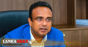 රට යවනවා කියා මුදල් ලබා ගන්න ජාවාරම්කරුවන් වහා අත්අඩංගුවට ගන්න - මනුෂගෙන් නියෝග