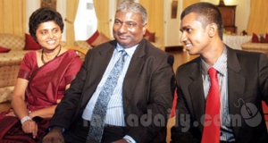 ශිරාණි බණ්ඩාරනායකගේ පුතාත් මෙවර කොළඹින් ඉල්ලයි