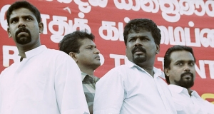 'බර අවිවලින් ගහන්නැයි ඉල්ලා සිටීමෙන් අපේ සමබරතාවය නැති වුණා' - අනුර දිසානායක
