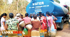 පිඩාවට පත් පවුල් දෙදහසකට බවුසර් මගින් ජලය